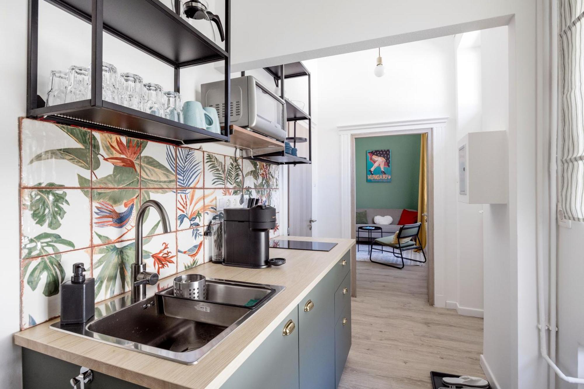 Stylish And Colourful Apartment In The City Centre Budapest Exterior photo